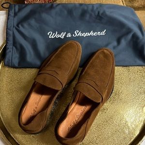 Wolf and Sheperd Monaco loafer Brown Suede Men’s size 6.